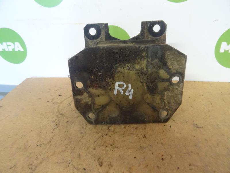 Support moteur droit RENAULT R4  - 1