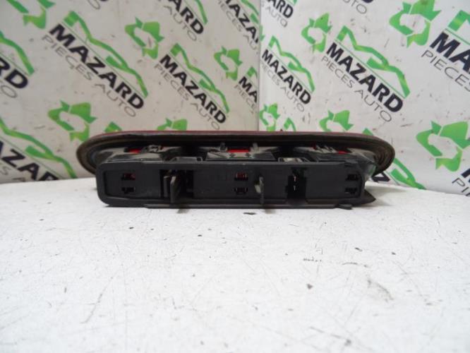 Image Feu arriere stop central - RENAULT CLIO 1