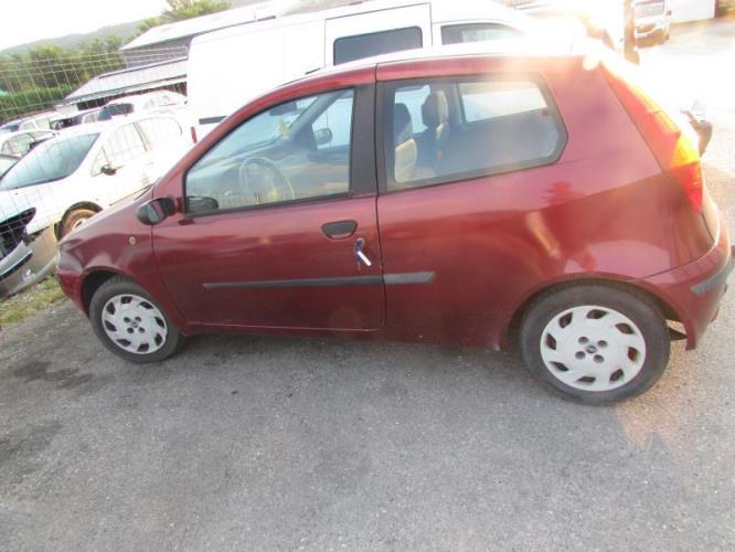 Image Pare choc avant - FIAT PUNTO 2