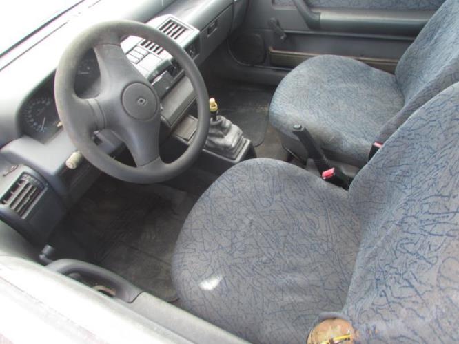 Image Feu arriere stop central - RENAULT CLIO 1