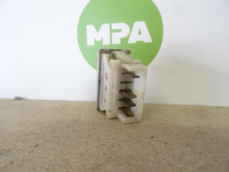 Bouton/Interrupteur RENAULT R4  - 1