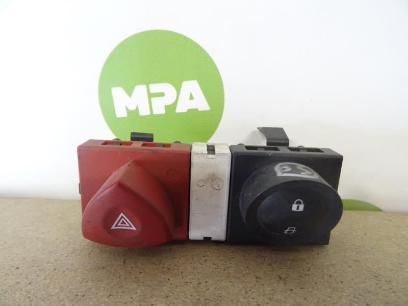 Bouton de warning RENAULT MEGANE 2  - 1