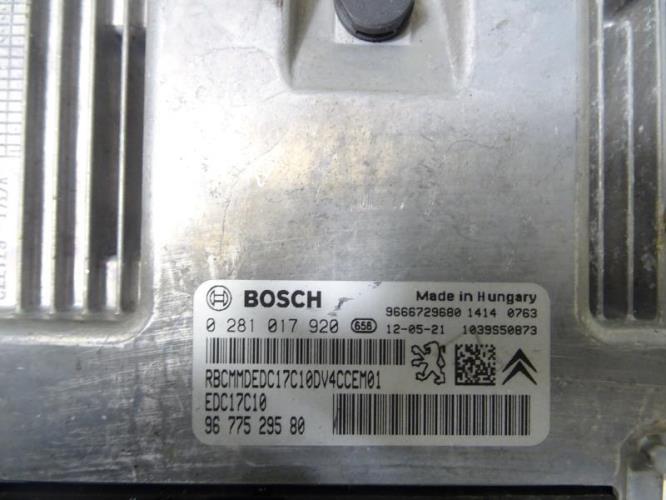 Image Calculateur moteur - PEUGEOT 208 1