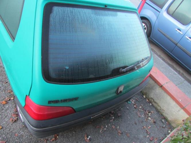Image Verin de capot - PEUGEOT 106