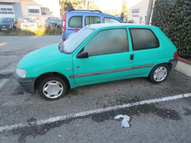 Image Verin de capot - PEUGEOT 106