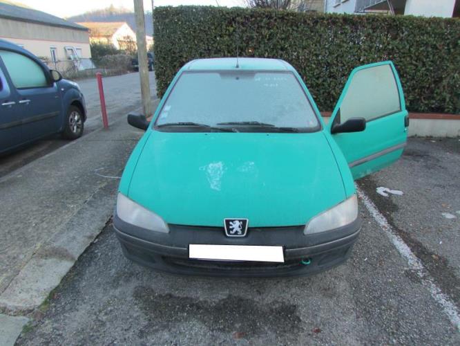 Image Verin de capot - PEUGEOT 106