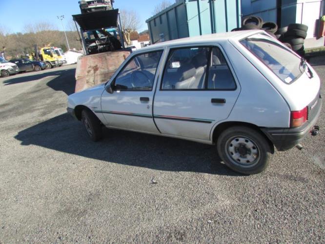 Image Moteur essuie glace avant - PEUGEOT 205