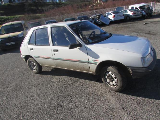Image Moteur essuie glace avant - PEUGEOT 205