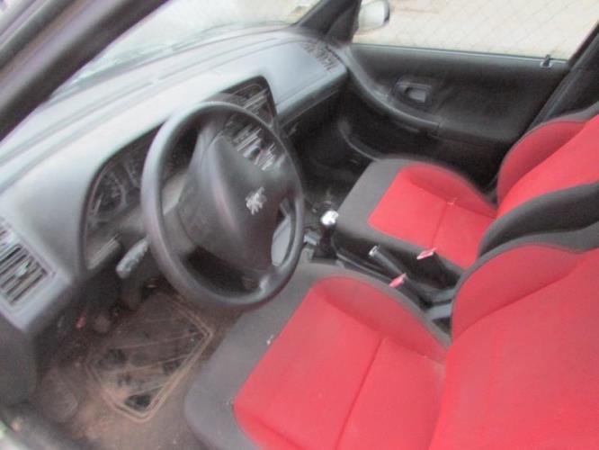 Image Feu arriere principal droit (feux) - PEUGEOT 306