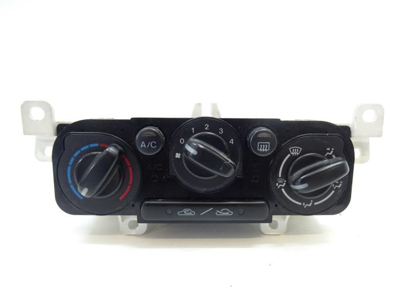 Commande chauffage MAZDA 323 6 Diesel - 1