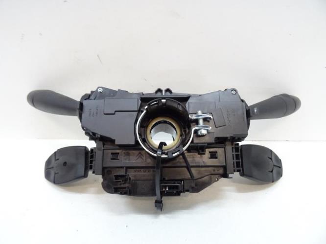 Image Com (Bloc Contacteur Tournant+Commodo Essuie Glace+Commodo Phare) - CITROEN C3 2