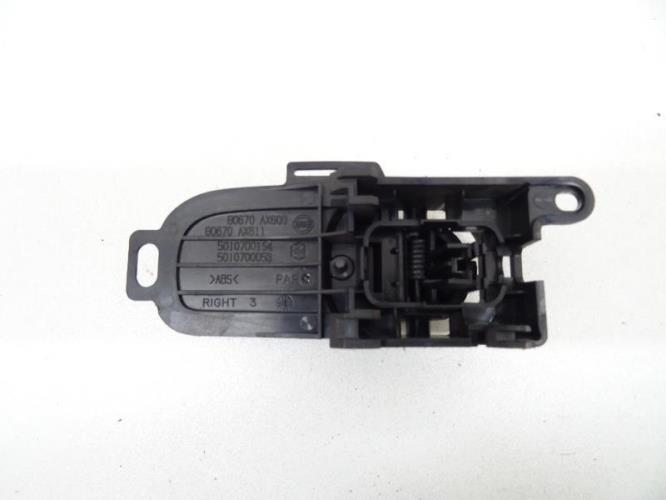 Image Poignee interieur arriere droit - NISSAN MICRA 3