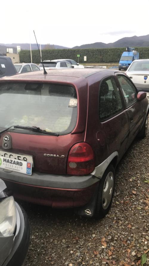 Image Pare choc arriere - OPEL CORSA B