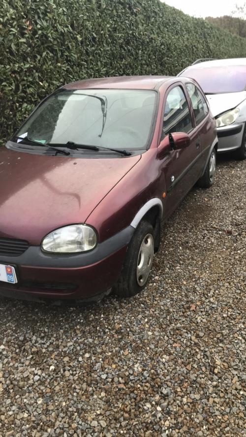Image Pare choc arriere - OPEL CORSA B