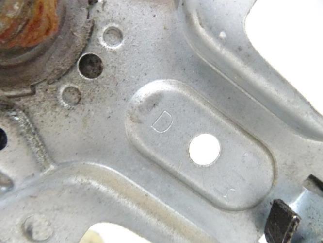 Image Leve vitre mecanique avant droit - PEUGEOT 205