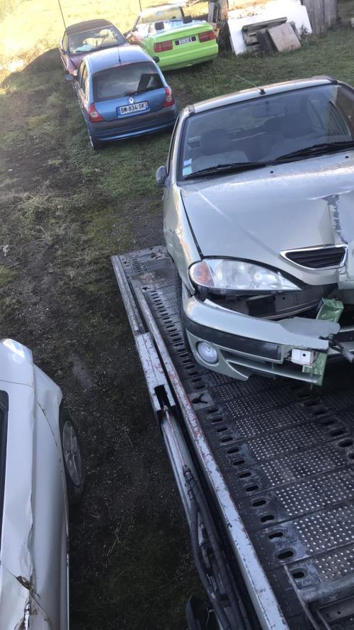 Image Moyeu avant gauche - RENAULT MEGANE 1