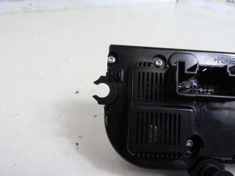 Commande chauffage VOLKSWAGEN GOLF 7 PHASE 1 BREAK Diesel - 1