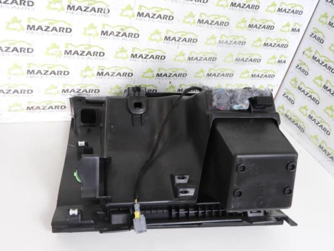 Image Boite a gants - PEUGEOT 3008 2
