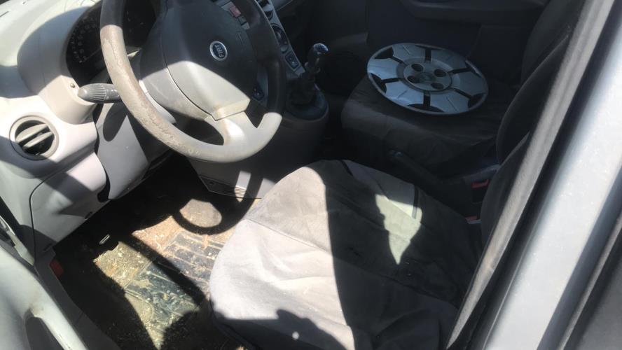 Image Poignee interieur arriere droit - FIAT PANDA 2