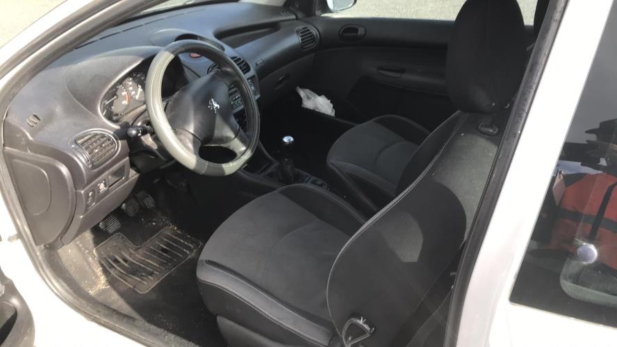Image Pare choc avant - PEUGEOT 206