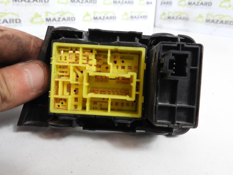 Commande retroviseurs NISSAN NV200 Diesel - 1