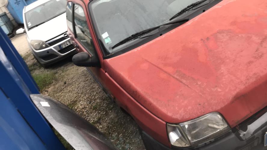 Image Moyeu avant gauche - RENAULT CLIO 1