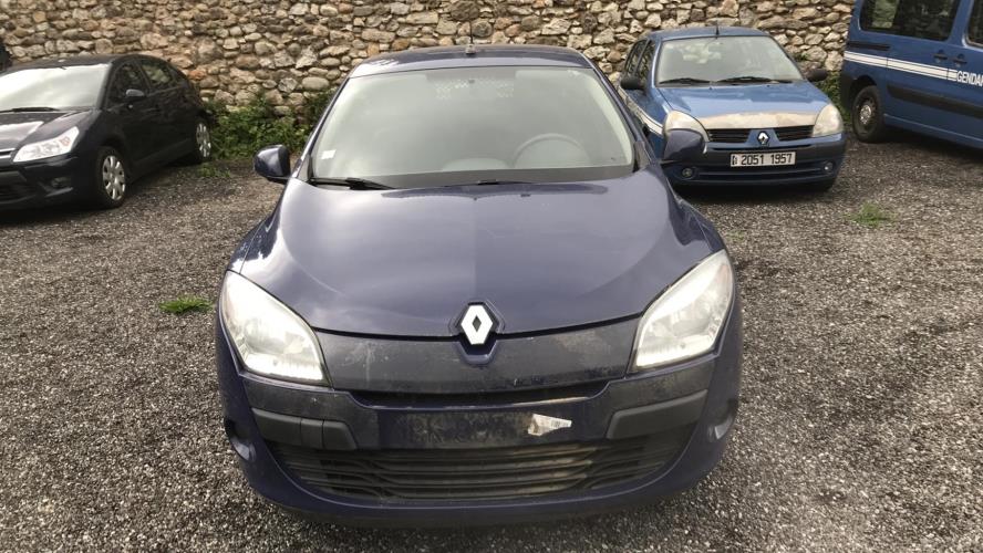 Image Feu arriere secondaire gauche (feux) - RENAULT MEGANE 3