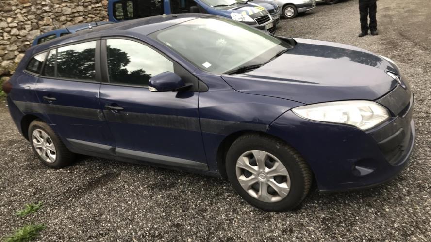 Image Feu arriere secondaire gauche (feux) - RENAULT MEGANE 3