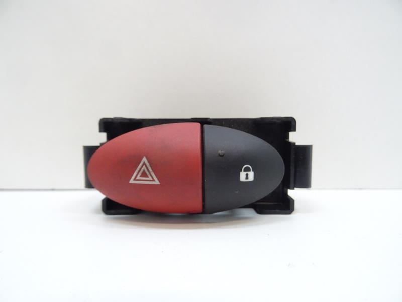 Bouton de warning RENAULT TWINGO 2 PHASE 2 Essence - 1