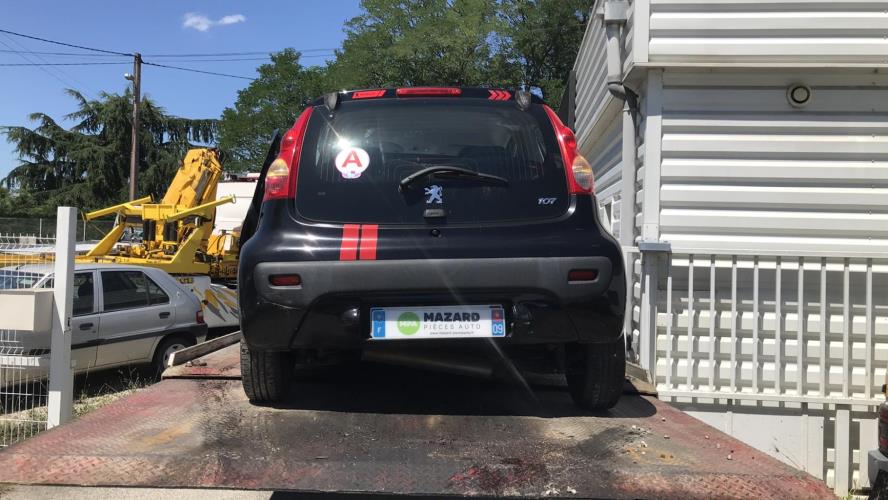 Image Verin de coffre - PEUGEOT 107