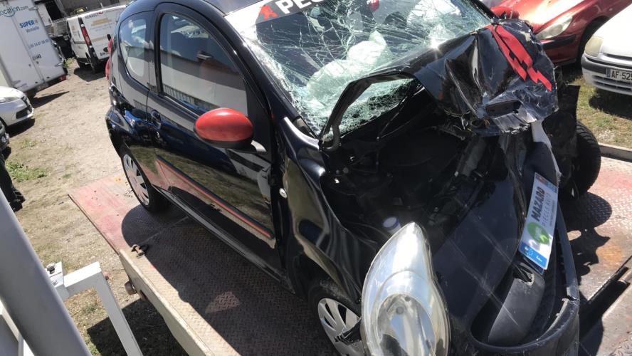Image Verin de coffre - PEUGEOT 107