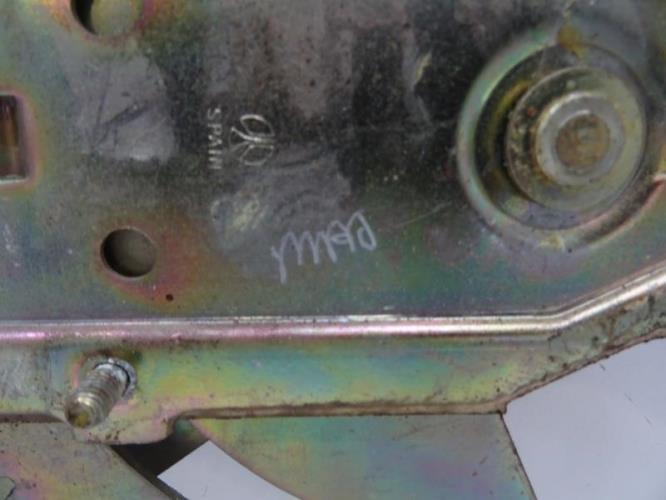 Image Leve vitre mecanique avant droit - CITROEN C15