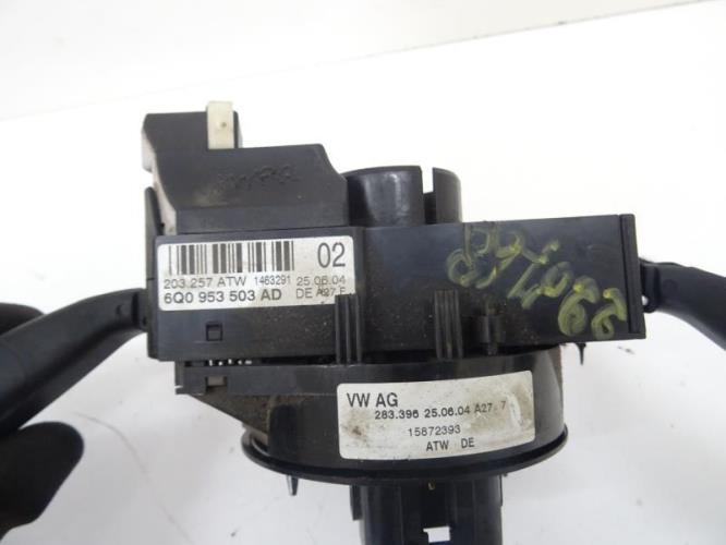 Image Com (Bloc Contacteur Tournant+Commodo Essuie Glace+Commodo Phare) - SEAT IBIZA 3