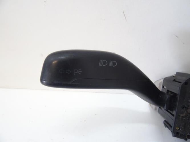 Image Com (Bloc Contacteur Tournant+Commodo Essuie Glace+Commodo Phare) - SEAT IBIZA 3