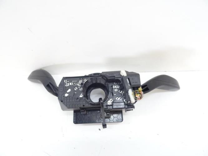 Image Com (Bloc Contacteur Tournant+Commodo Essuie Glace+Commodo Phare) - SEAT IBIZA 3