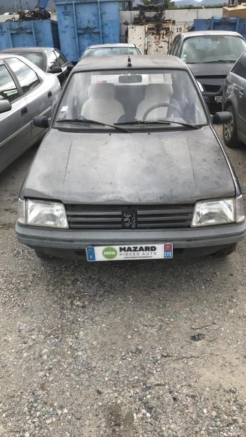 Image Leve vitre mecanique avant droit - PEUGEOT 205