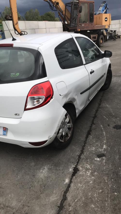 Image Pompe à vide - RENAULT CLIO 3