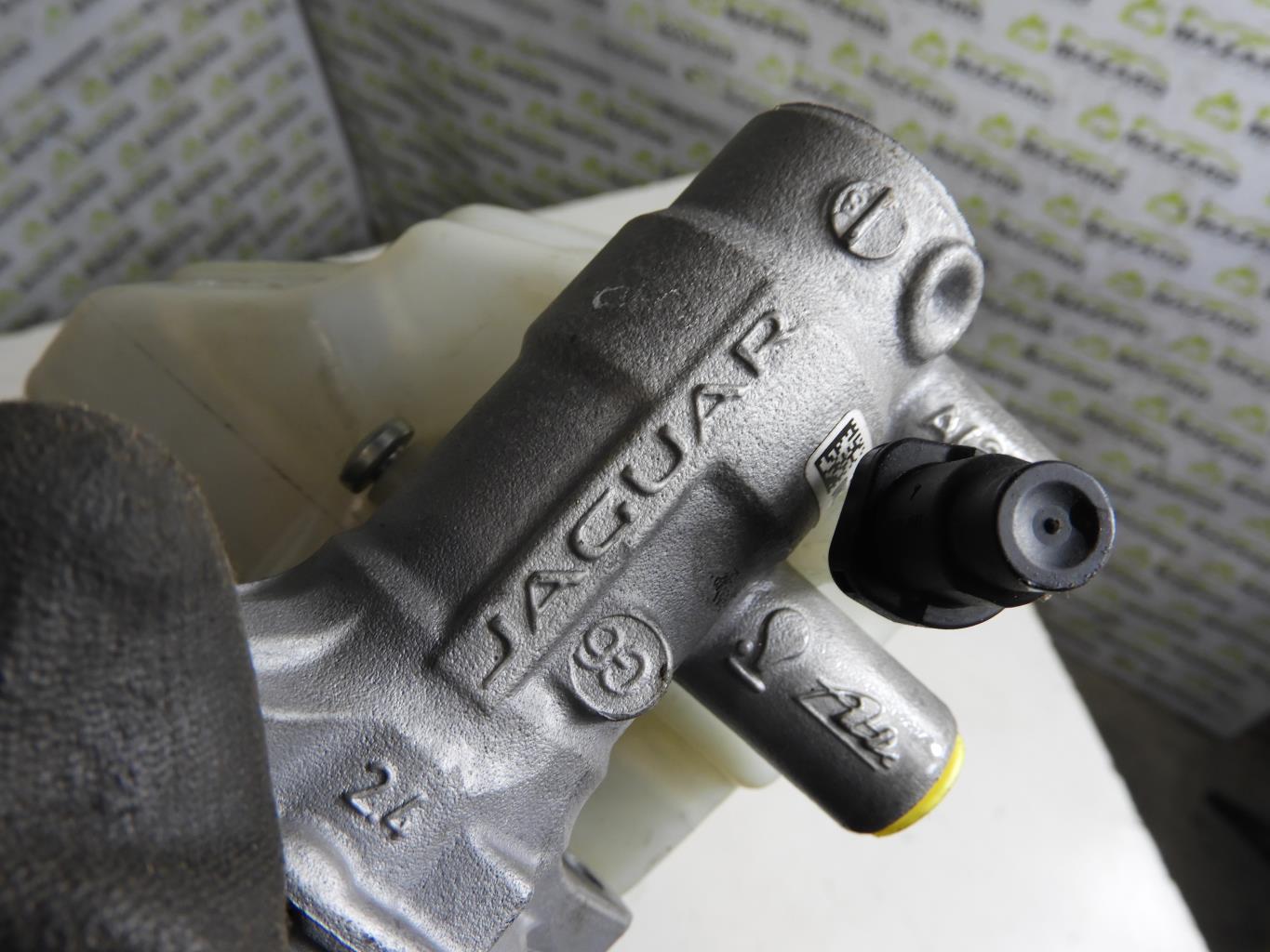 Maitre cylindre (freinage) JAGUAR XF 2 Essence - 1