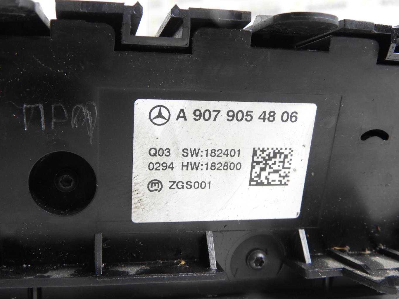 Commande chauffage MERCEDES SPRINTER 3 Diesel - 1