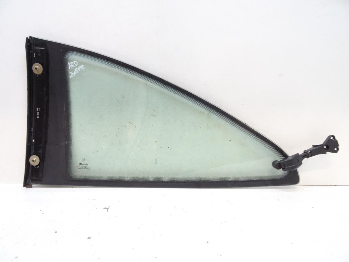 Ventanilla triangular trasera derecha PEUGEOT 406 COUPE Diésel - 1