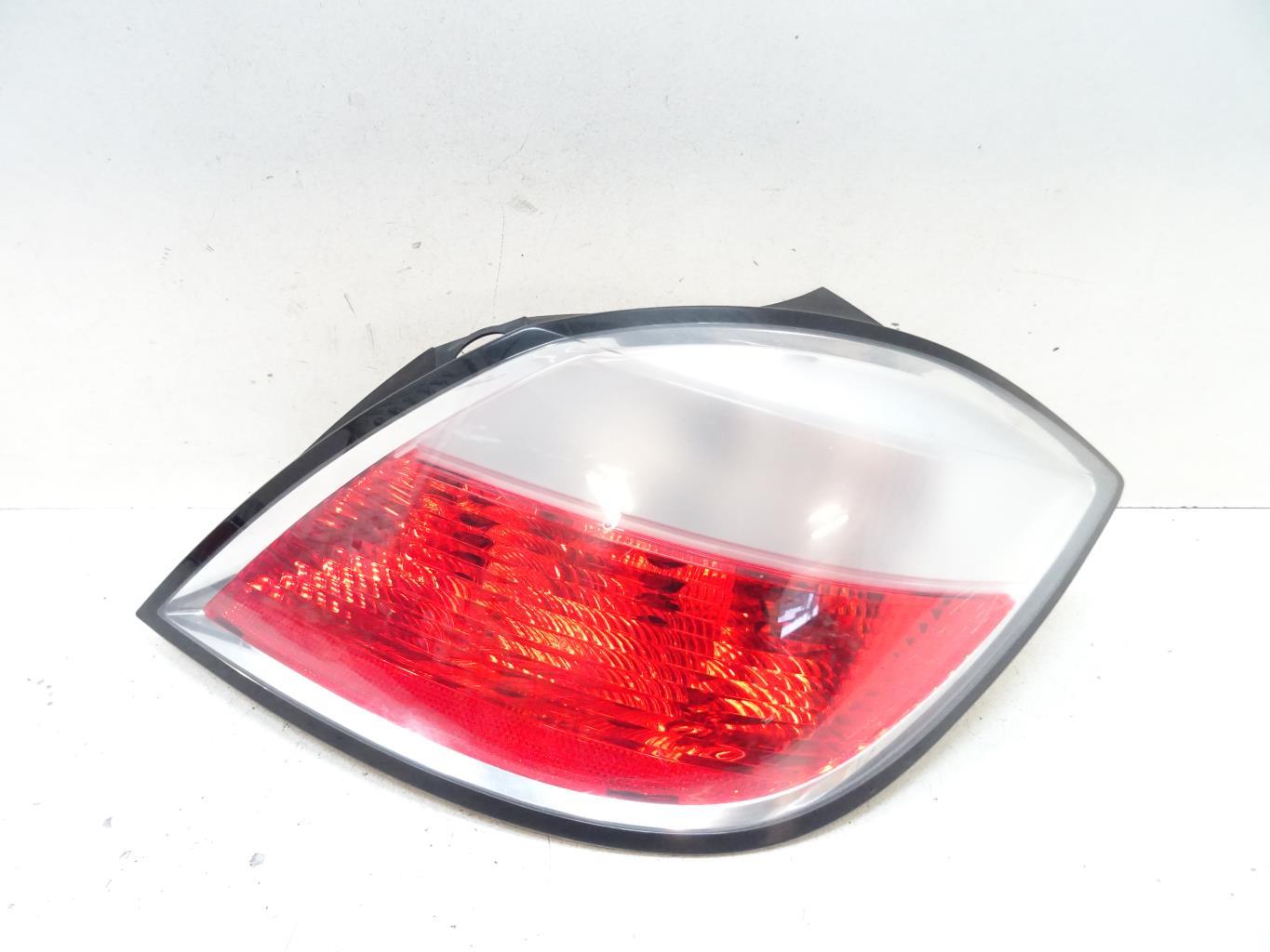 Fanale posteriore principale destro (luci) OPEL ASTRA H PHASE 1 Diésel - 1