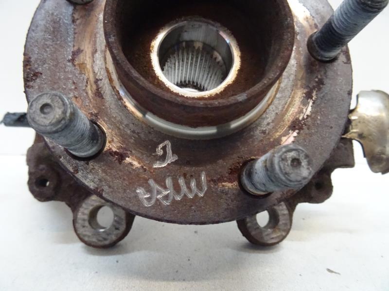 Moyeu avant gauche FORD FOCUS 2 PHASE 2 Diesel - 1