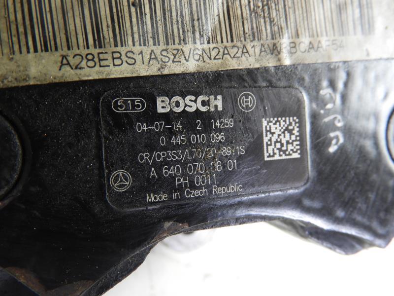 Pompe à injection MERCEDES CLASSE A 169 PHASE 1 Diesel - 1