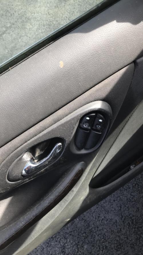 Image Serrure avant gauche - FORD MONDEO 1