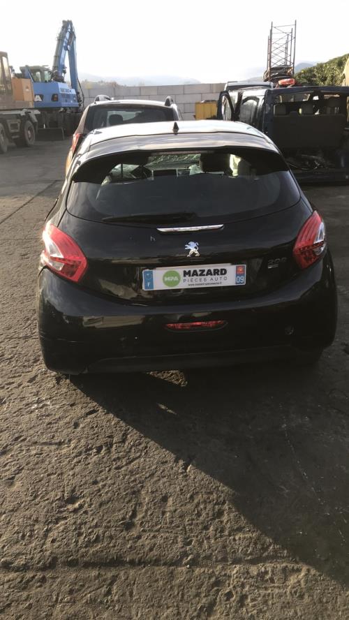 Image Feu arriere principal droit (feux) - PEUGEOT 208 1