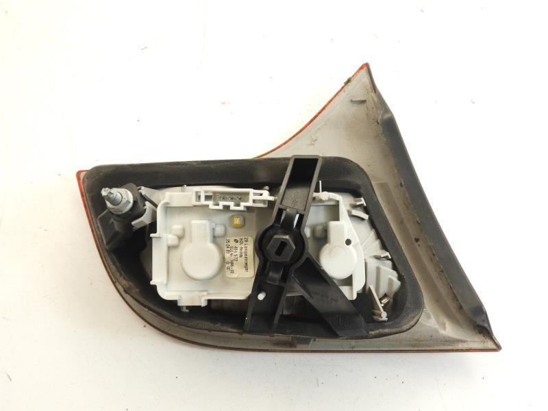 Feu arriere secondaire droit (feux) AUDI A4 2 AVANT PHASE 2 BREAK Diesel - 1