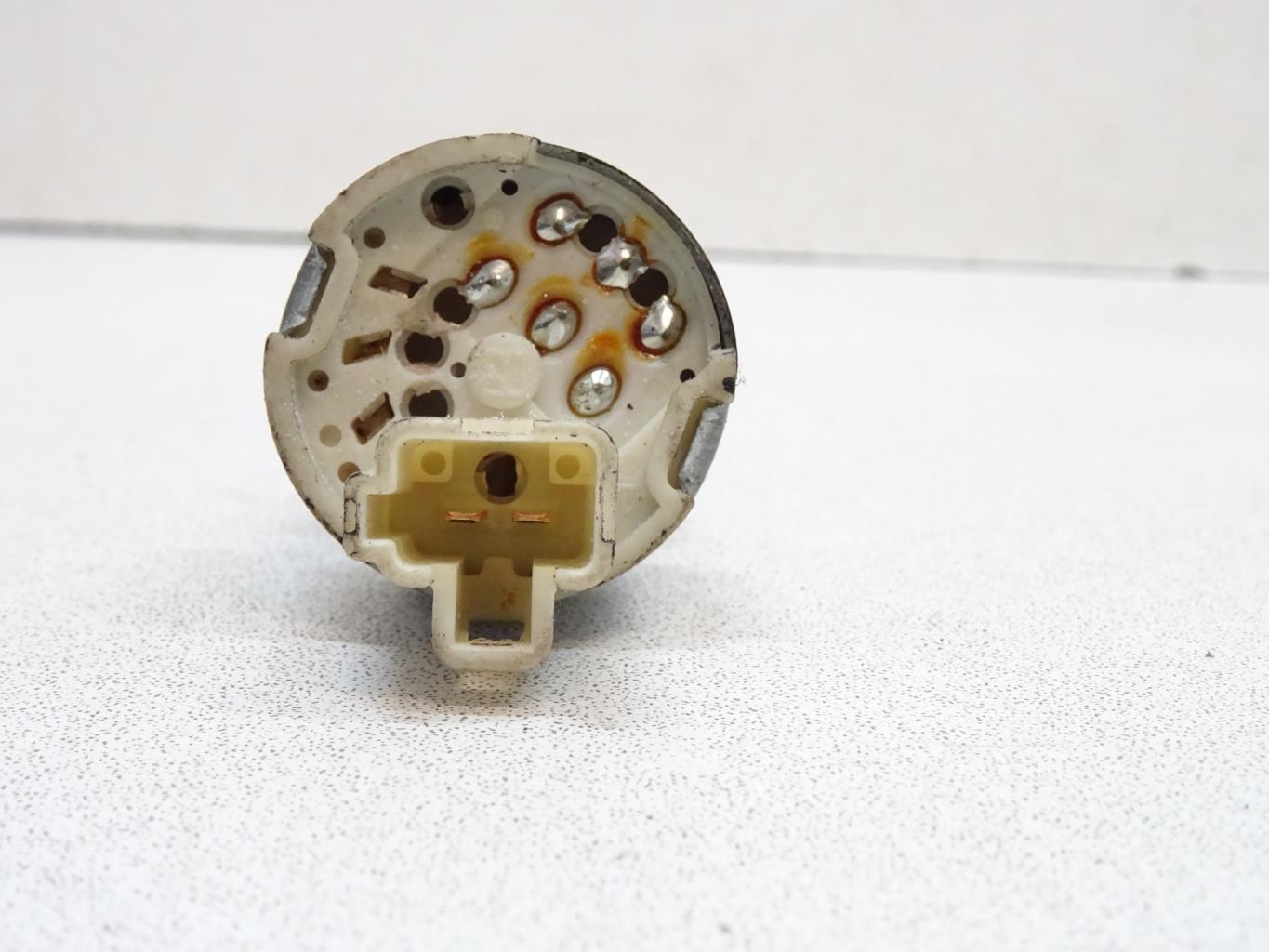 Bouton/Interrupteur TOYOTA RAV4 2 PHASE 2 Diesel - 1