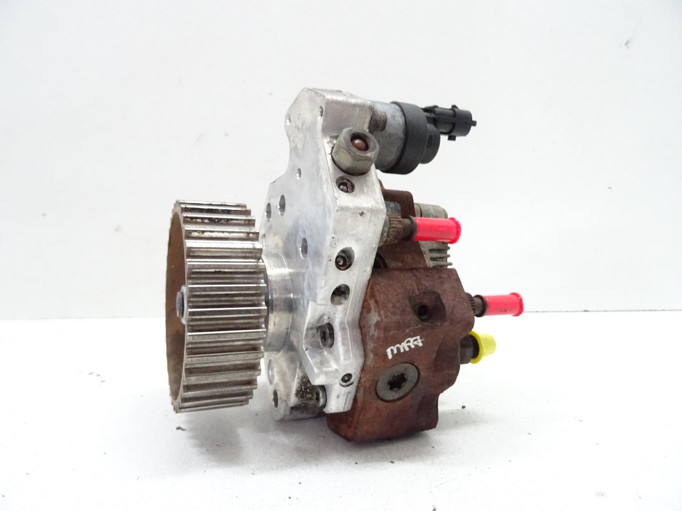 Pompe à injection RENAULT MEGANE 2 PHASE 1 Diesel - 1