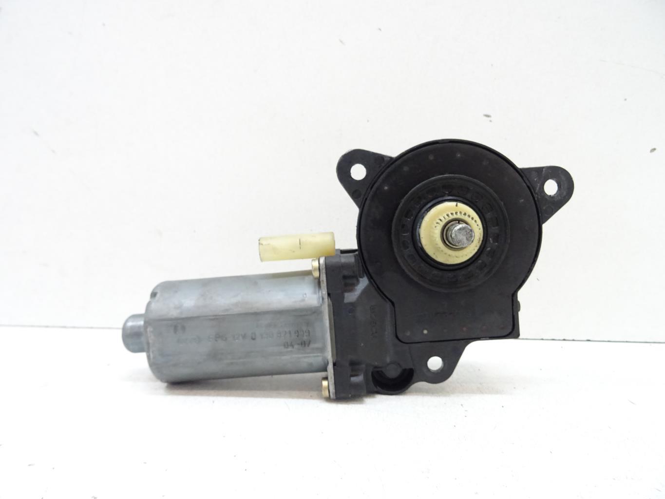 Motore alzacristalli anteriore destro FORD FIESTA 5 PHASE 1 Diésel - 1
