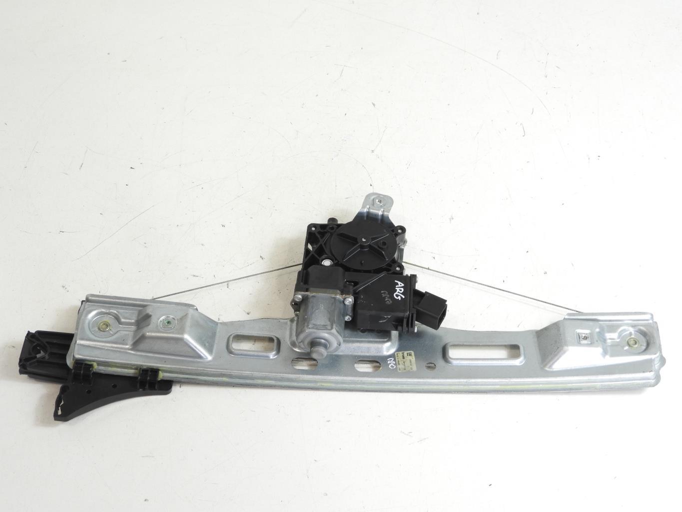 Alzacristalli elettrico posteriore sinistro OPEL ZAFIRA TOURER C PHASE 1 Diésel - 1